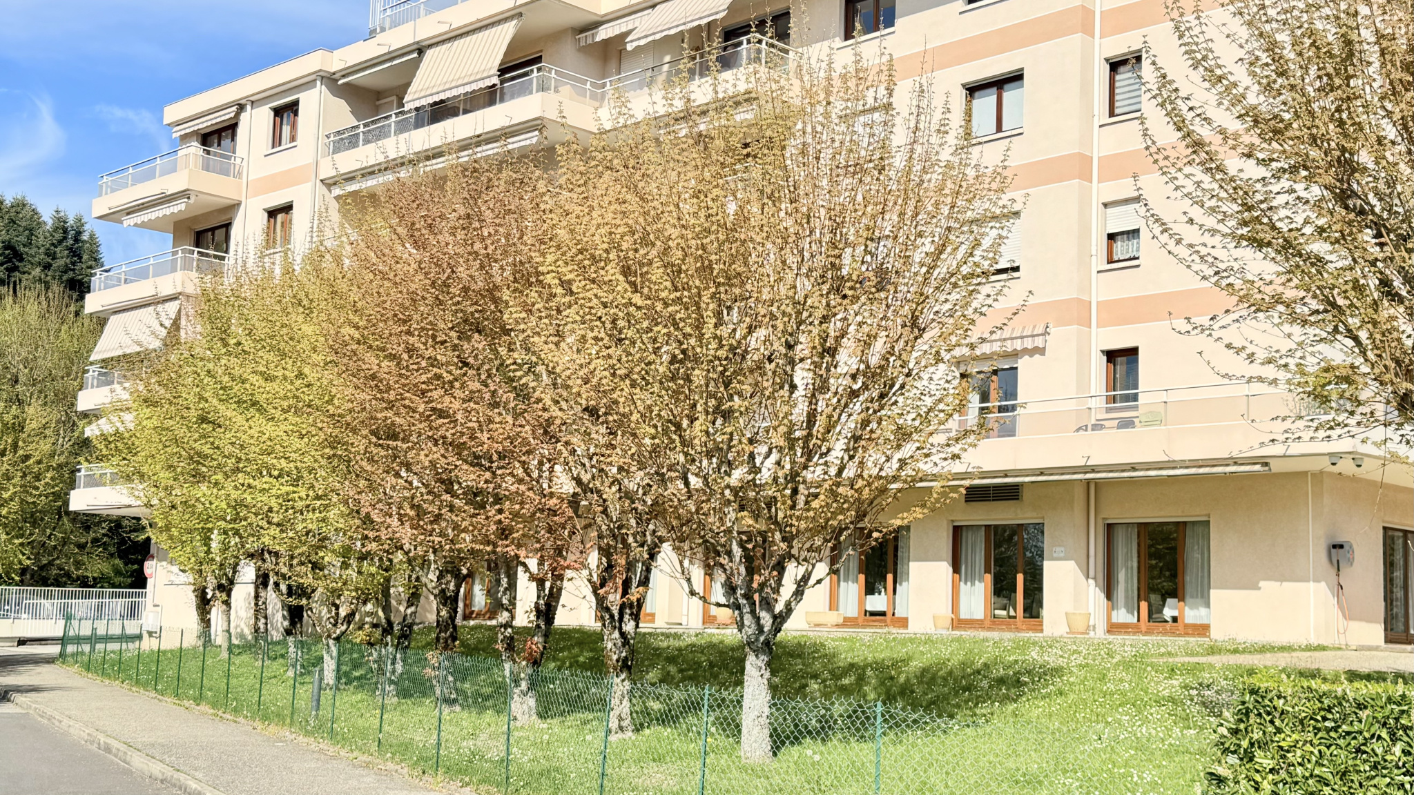 ANNECY LE VIEUX - STUDIO 32 M2 - Résidence Services Seniors